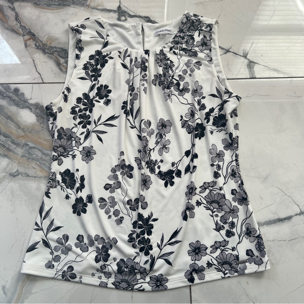 Calvin Klein Floral Sleeveless Blouse - Black and White Women’s Large